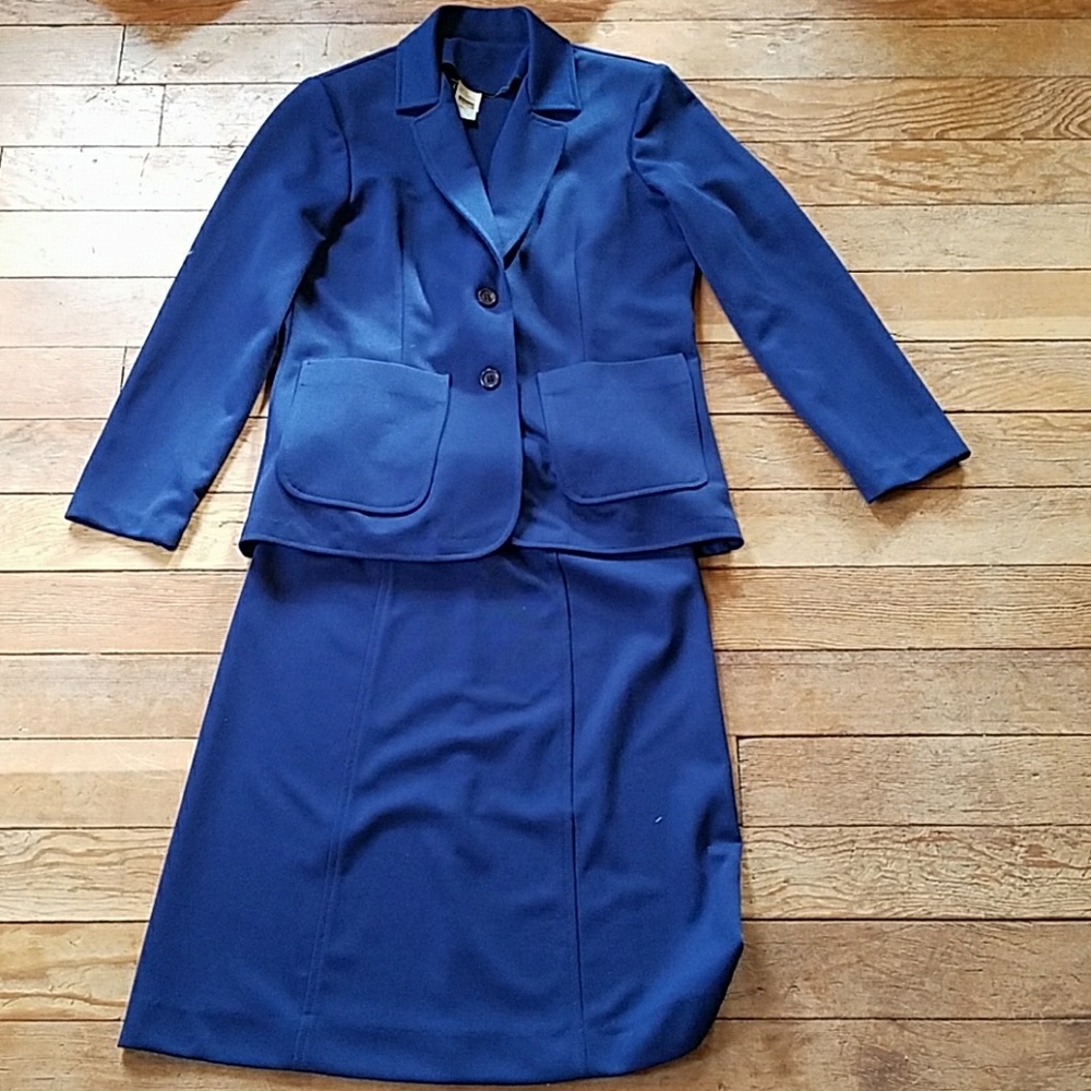 Montgomery Ward Navy Skirt Blazer Leisure Suit